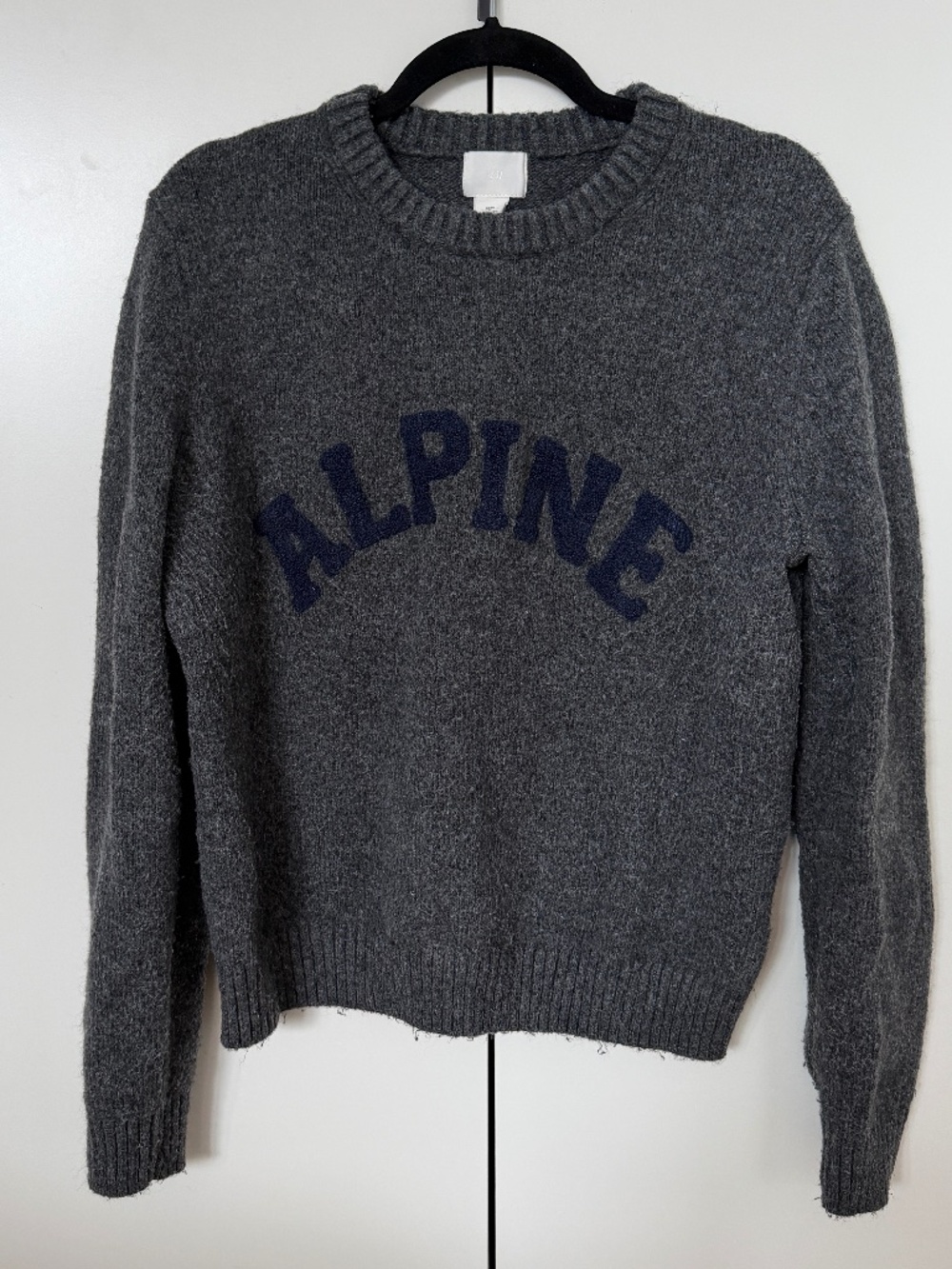 H&M Alpine Grey Graphic Sweater Size L